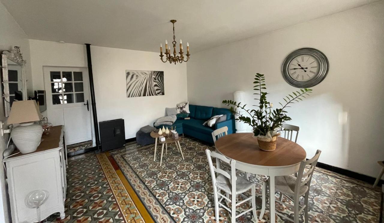Fraissé-des-Corbières Chez Tatie Menie B&B 외부 사진